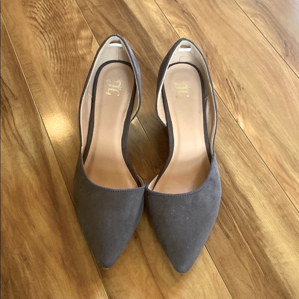 Women’s pointed toe, wedge heel, slip on